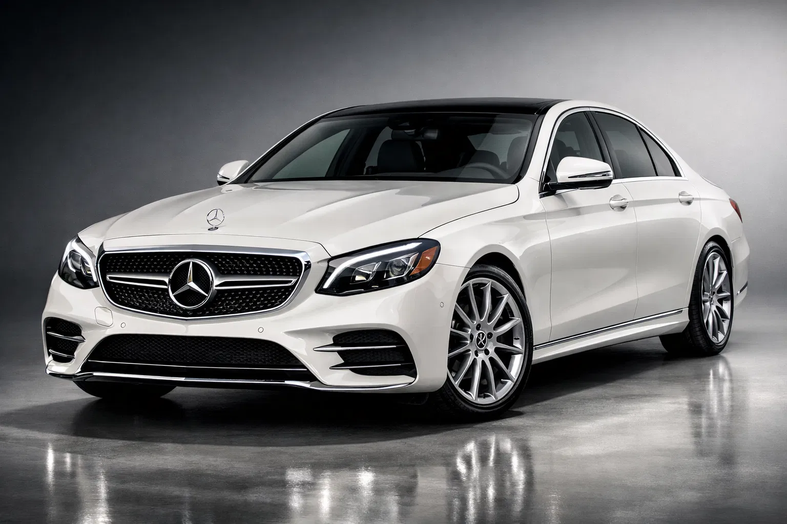 Mercedes Classe E noire - Véhicule VTC de luxe pour service de transport privé à Paris